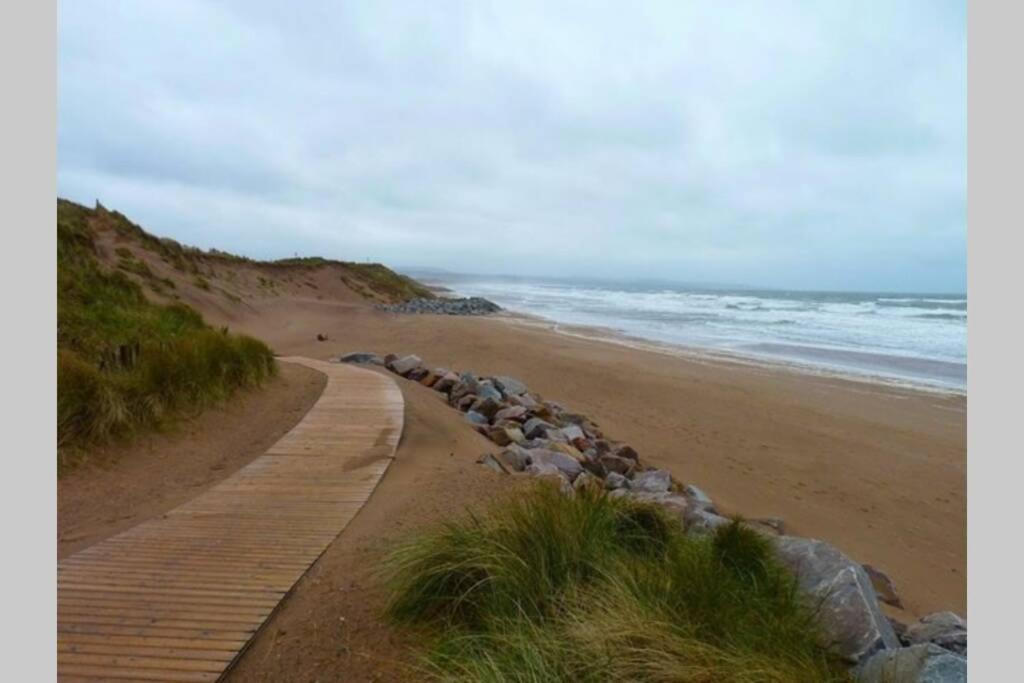 Life'S A Beach, Montrose Scotland Exteriér fotografie